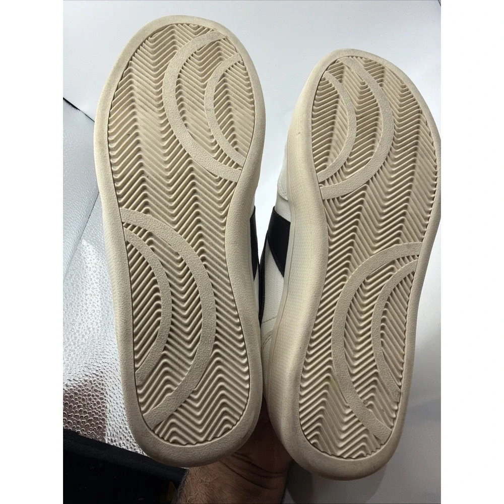 DV by Dolce Vita Ladies' Vasser Fashion Sneakers White Black Size 6 Preowned